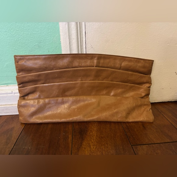 Hobo International Tan Leather Clutch - Picture 2 of 7